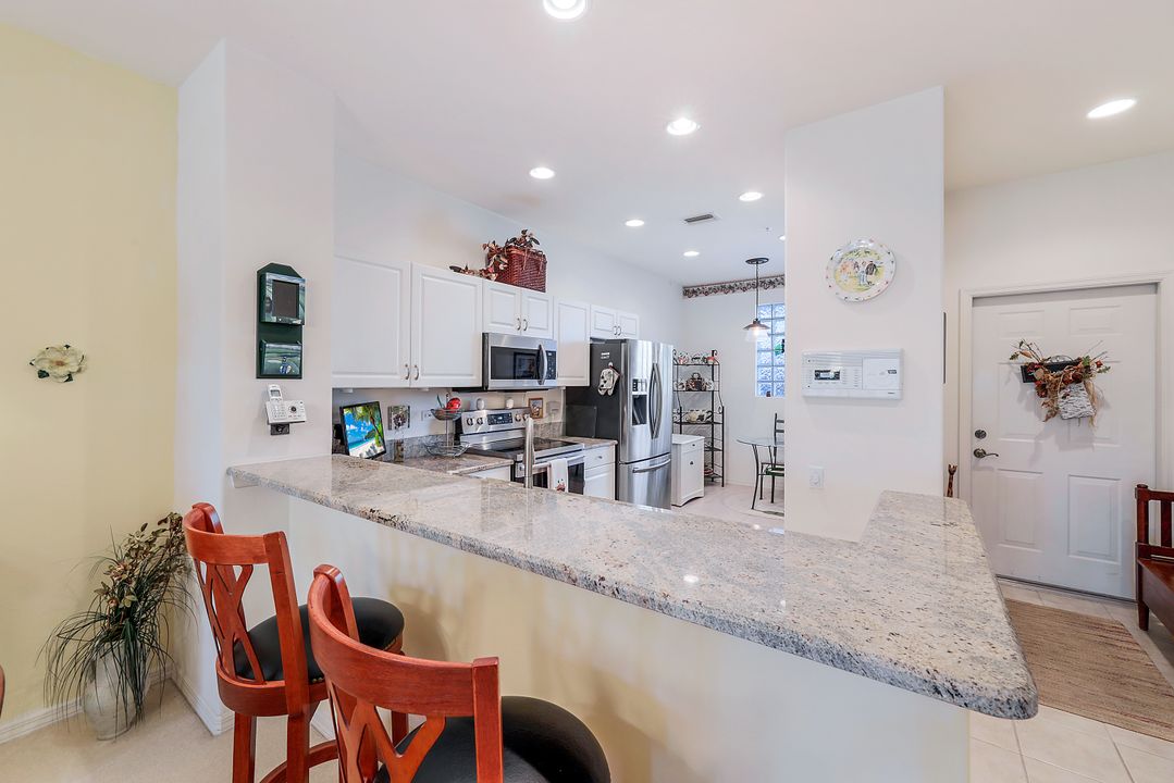 8285 Danbury Blvd #207, Naples, FL 34120