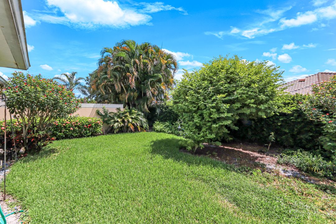 5606 Eleuthera Way, Naples, FL 34119