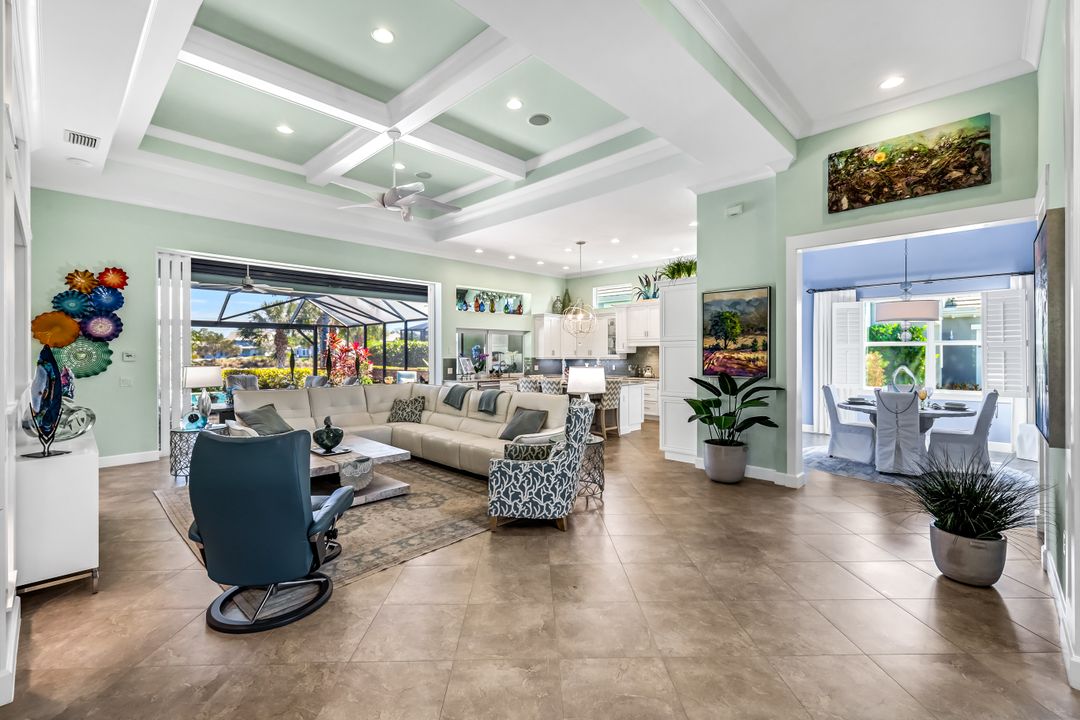 6320 Lyford Isle Dr, Naples, FL 34112