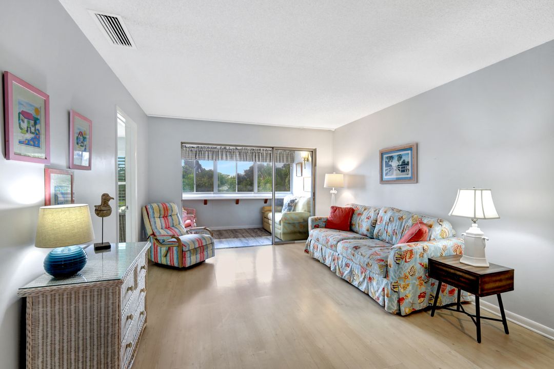750 Mooring Line Dr #207, Naples, FL 34102