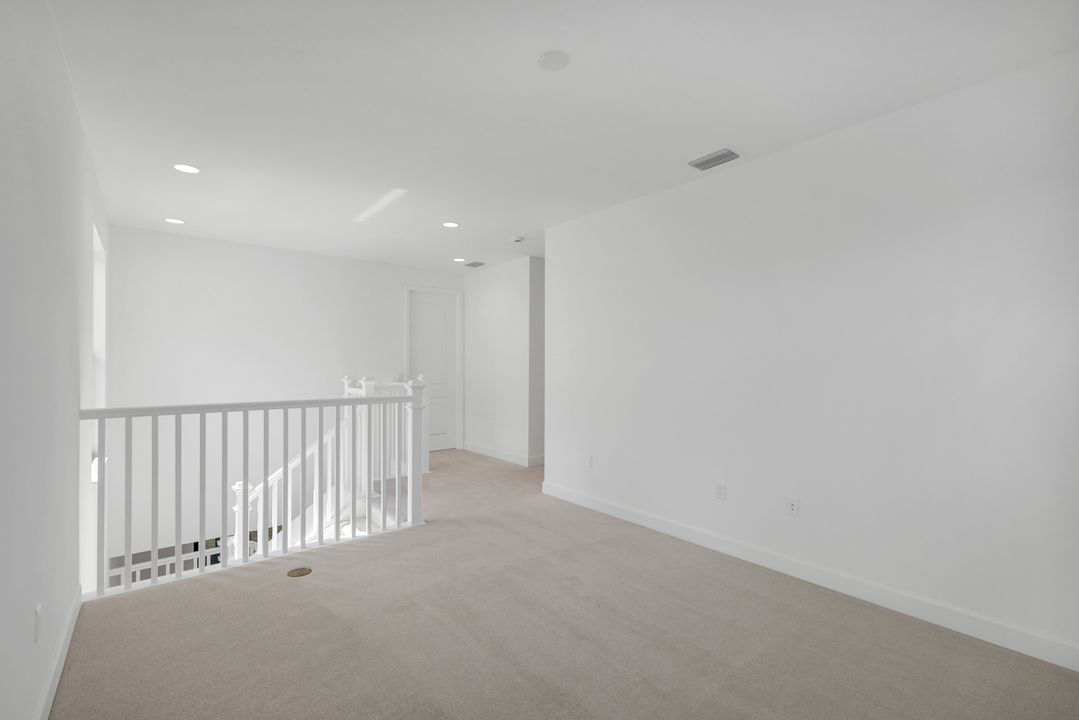 20703 Fair Oak Ln, Estero, FL 33928