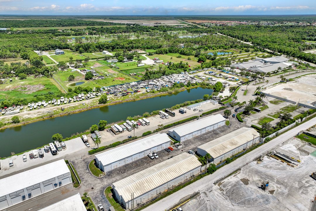 195 Basik Dr #403, Naples, FL 34114