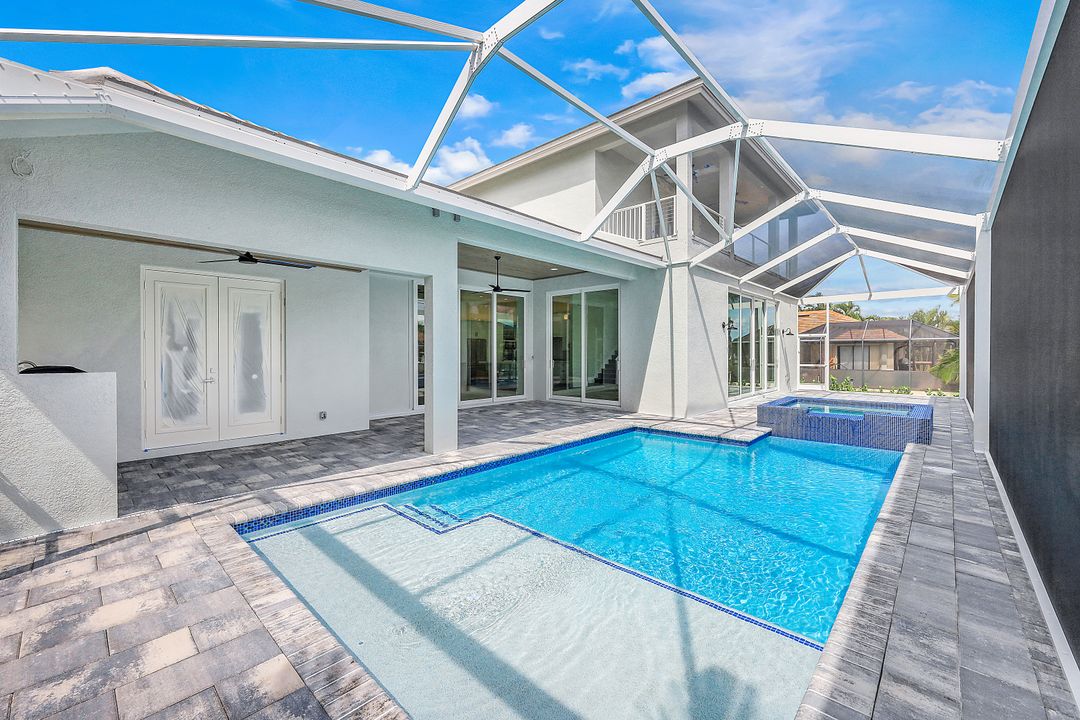 21 Algonquin Ct, Marco Island, FL 34145