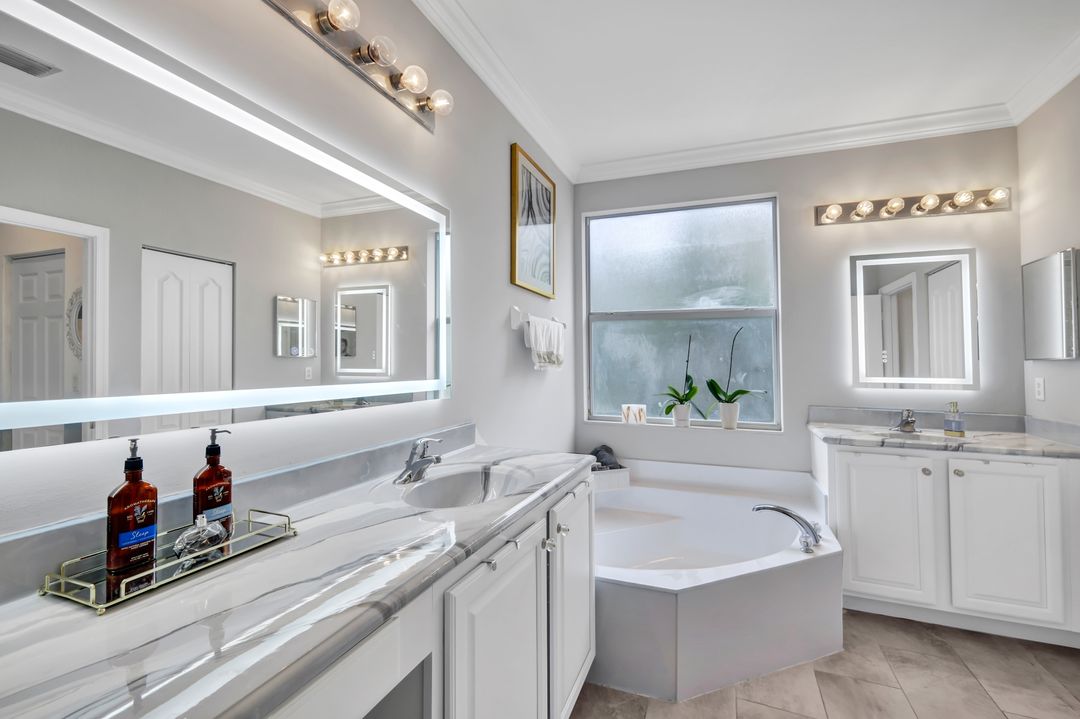 7009 Romana Way, Naples, FL 34119
