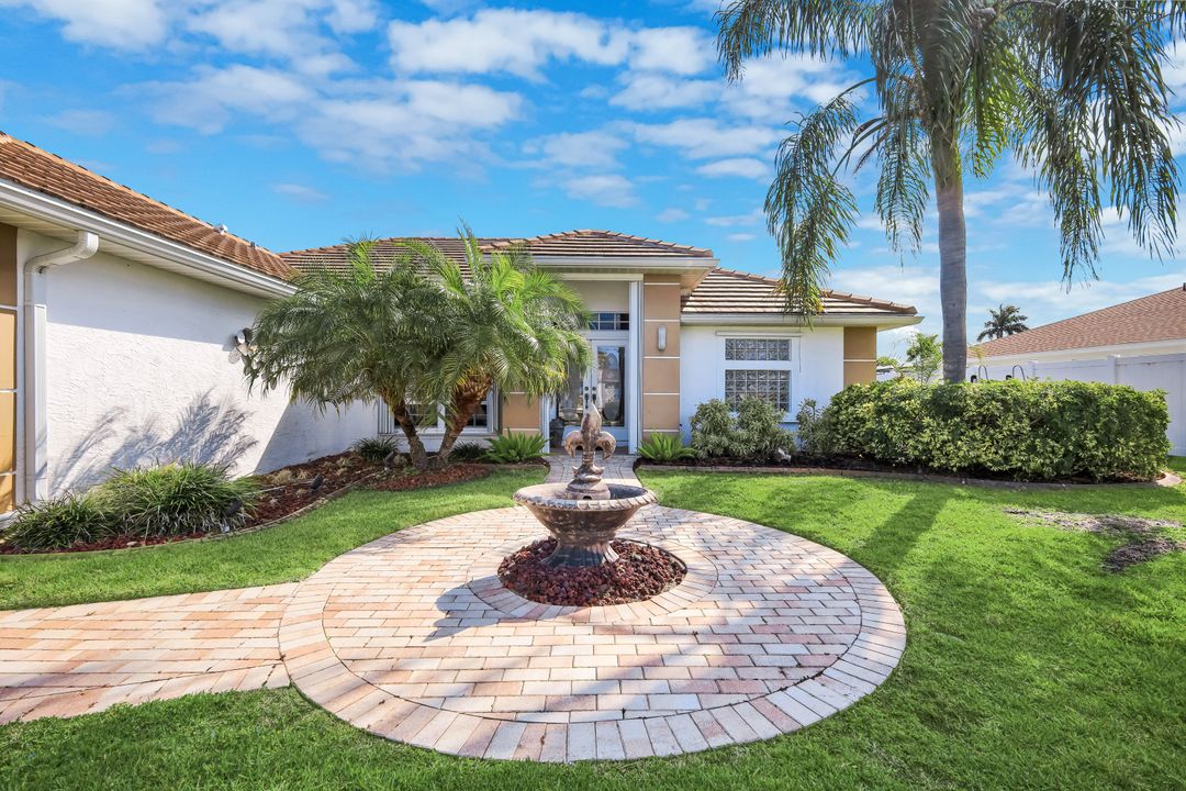 4913 SW 11th Ave, Cape Coral, FL 33914