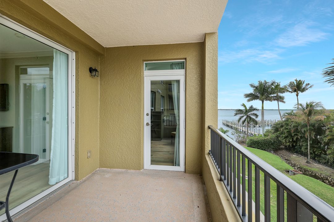 2825 Palm Beach Blvd #316, Fort Myers, FL 33916