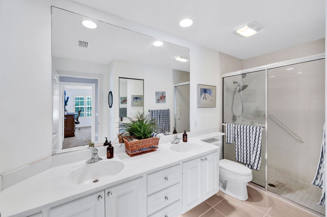 4664 Ossabaw Way, Naples, FL 34119