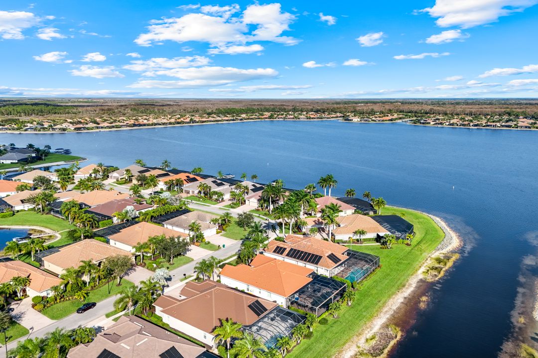 9356 Slate Ct, Naples, FL 34120