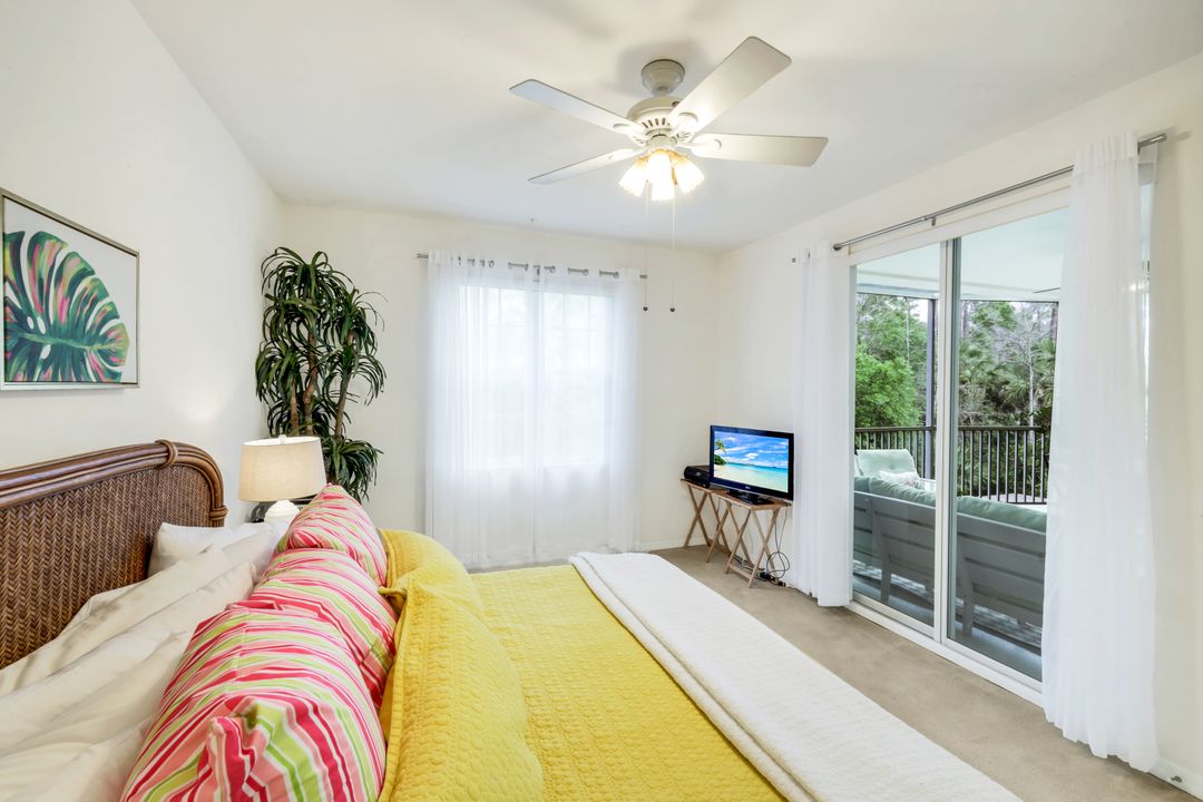 4843 Hampshire Ct #105, Naples, FL 34112