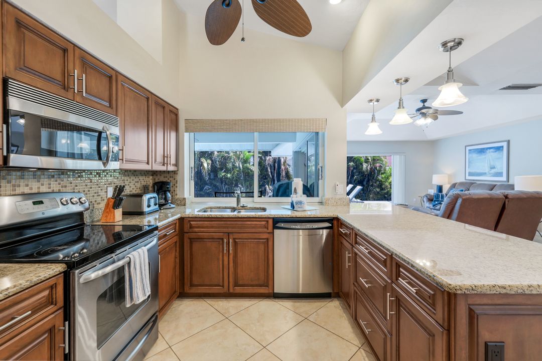 941 Ironwood Ct, Marco Island, FL 34145