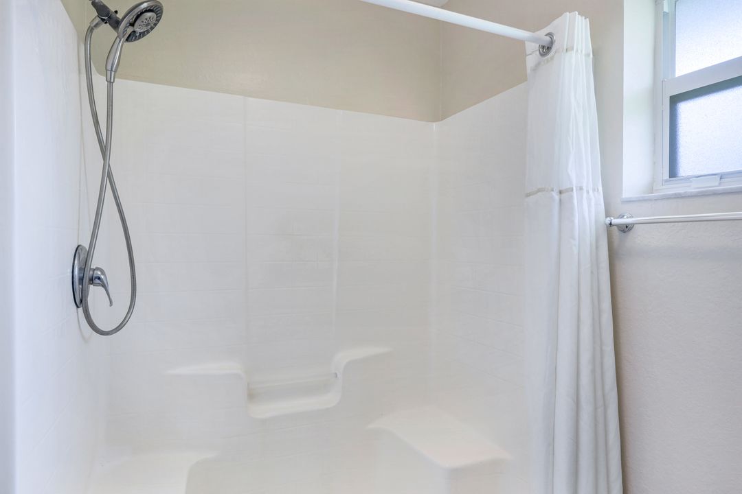 3201 NW 4th Ave, Cape Coral, FL 33993