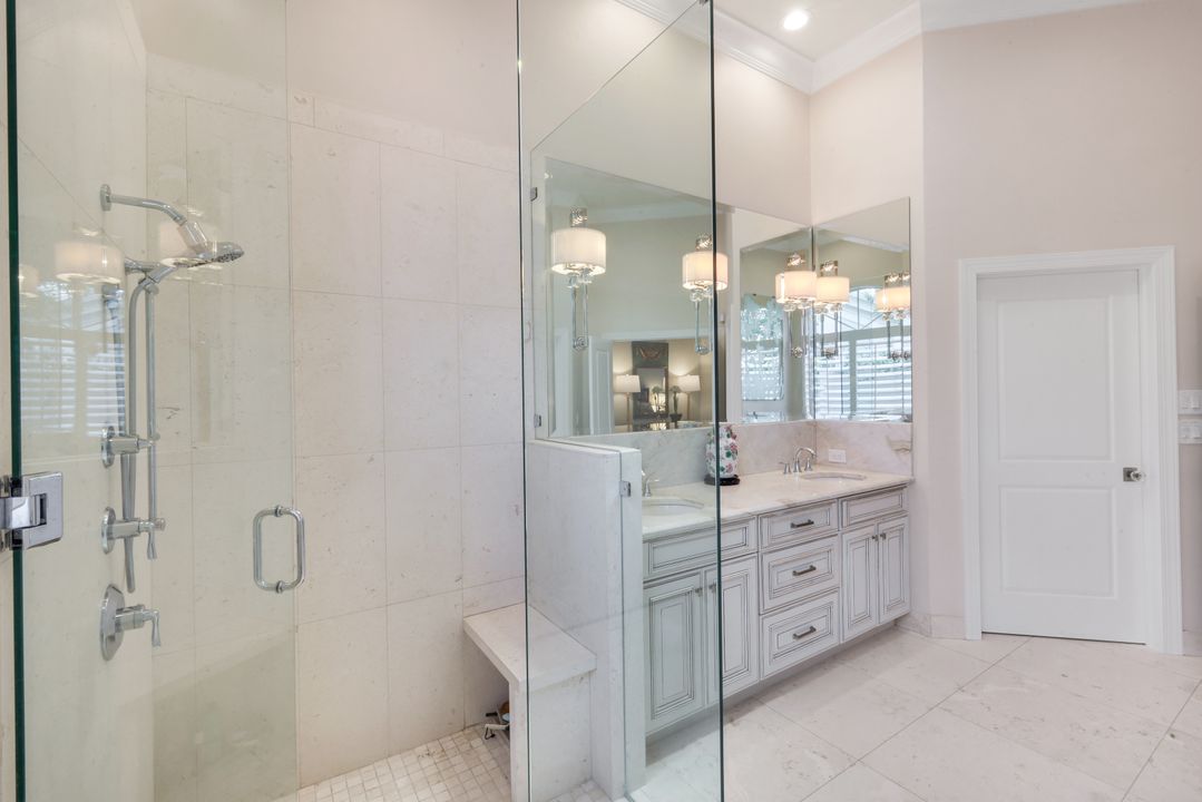 15248 Devon Green Ln, Naples, FL 34110