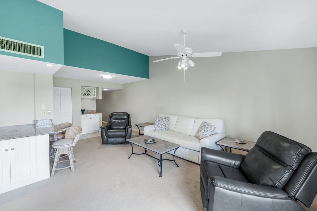 5585 Trailwinds Dr #326, Fort Myers, FL 33907