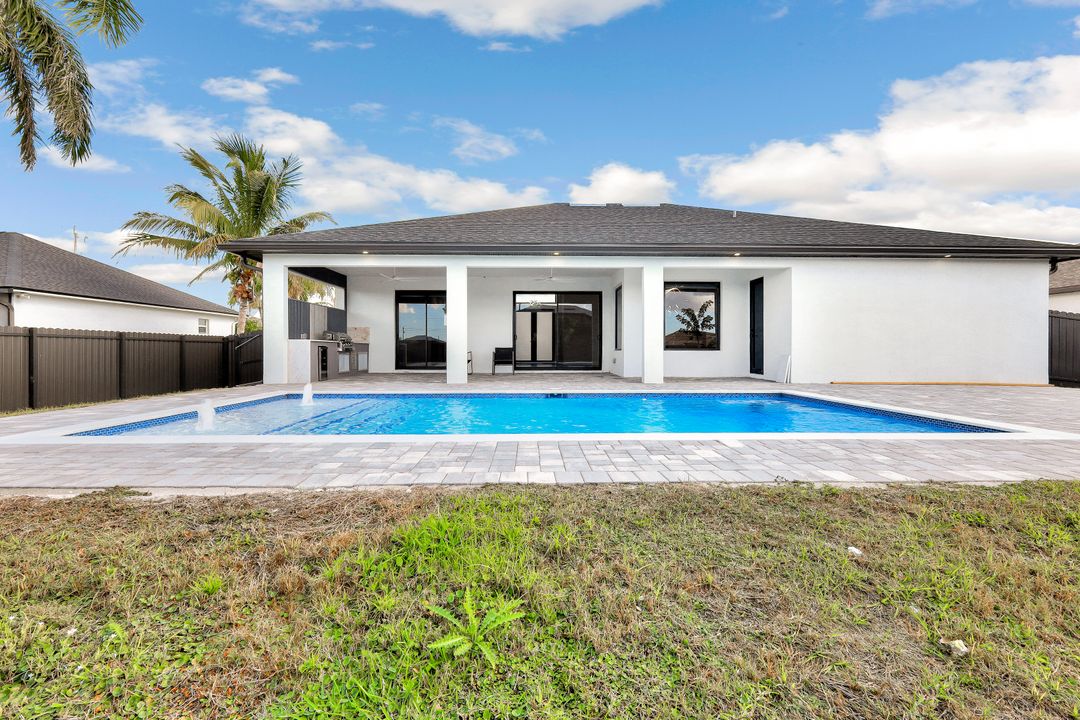 1020 NW 33rd Pl, Cape Coral, FL 33993