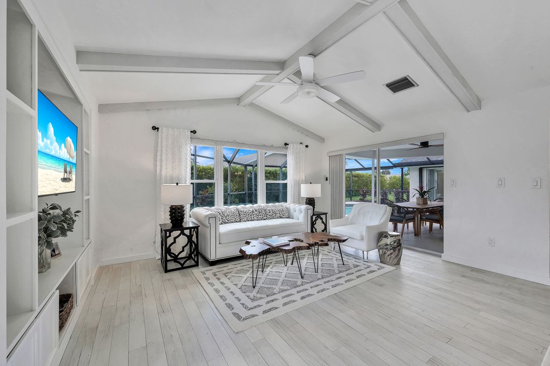 28448 Las Palmas Cir, Bonita Springs, FL 34135