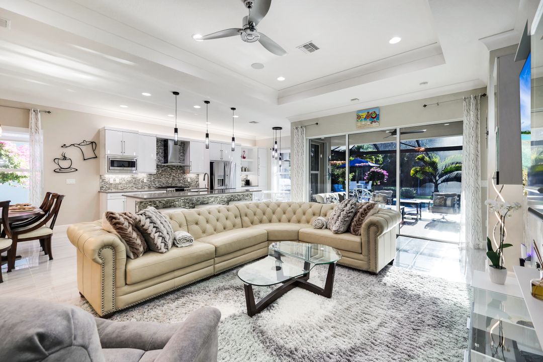 28560 Twain Dr, Bonita Springs, FL 34135