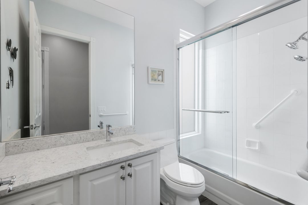 4648 Rio Poco Ct, Naples, FL 34109