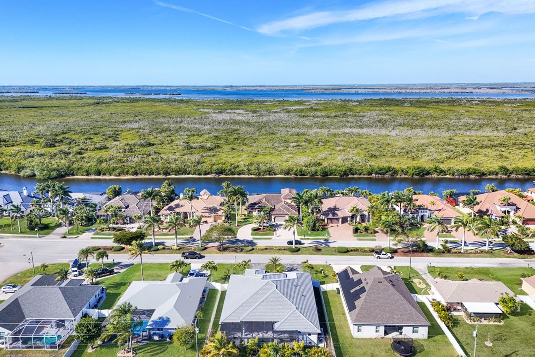 3609 Surfside Blvd, Cape Coral, FL 33914