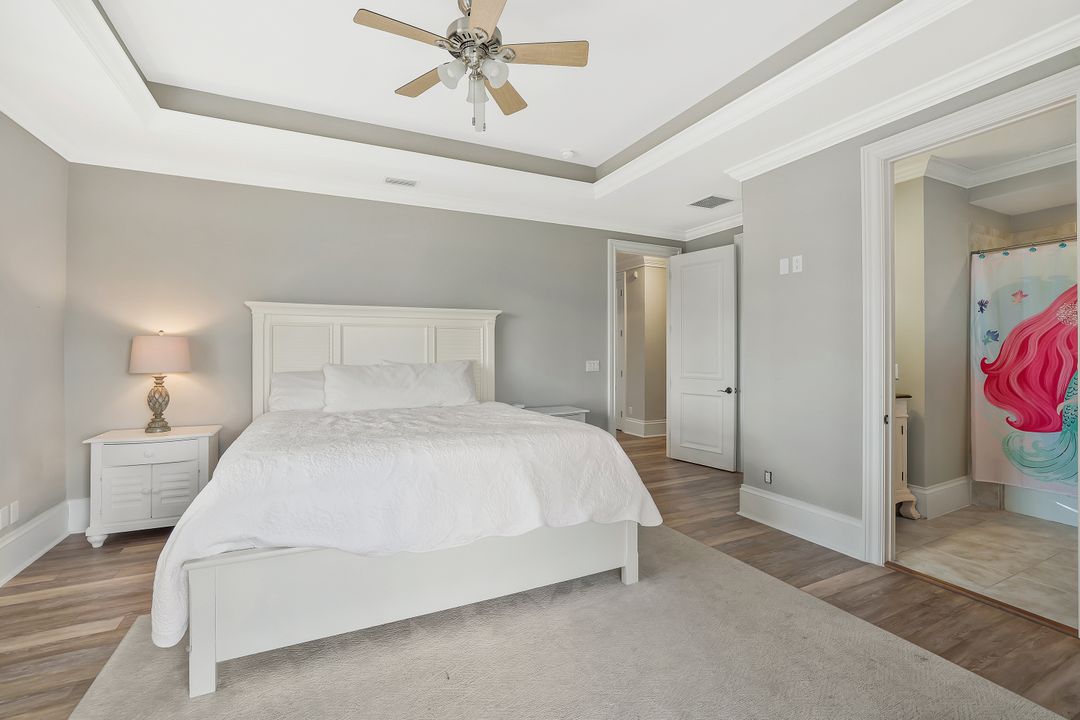 541 Taylor Ct, Marco Island, FL 34145