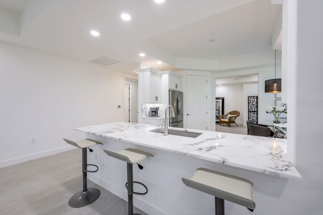 8637 Champions Point #901, Naples, FL 34113