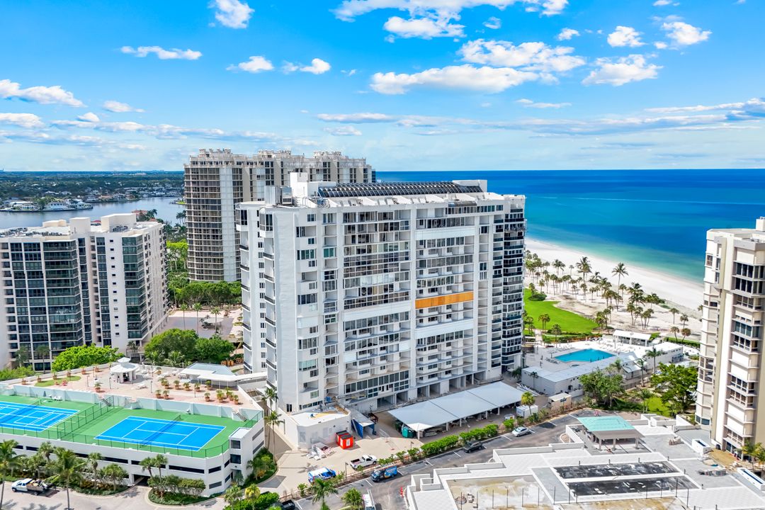 4041 Gulf Shore Blvd N #109, Naples, FL 34103