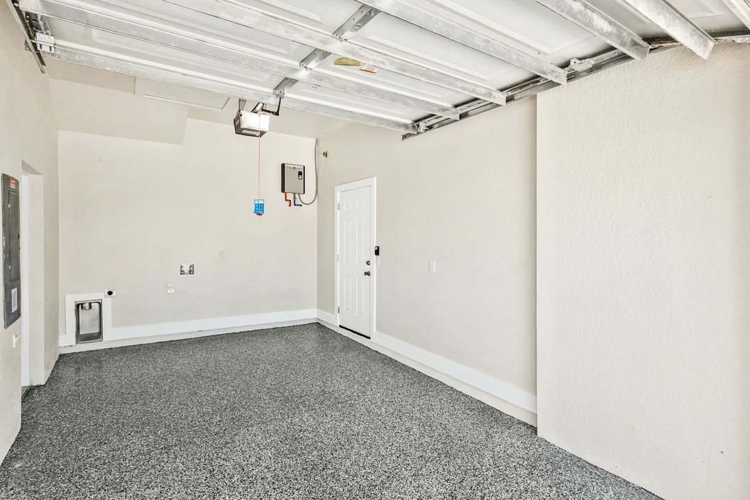 521 Lillon Ave S, Lehigh Acres, FL 33974