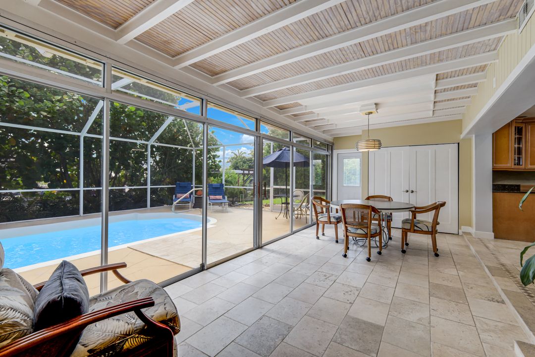 27061 Homewood Dr, Bonita Springs, FL 34135