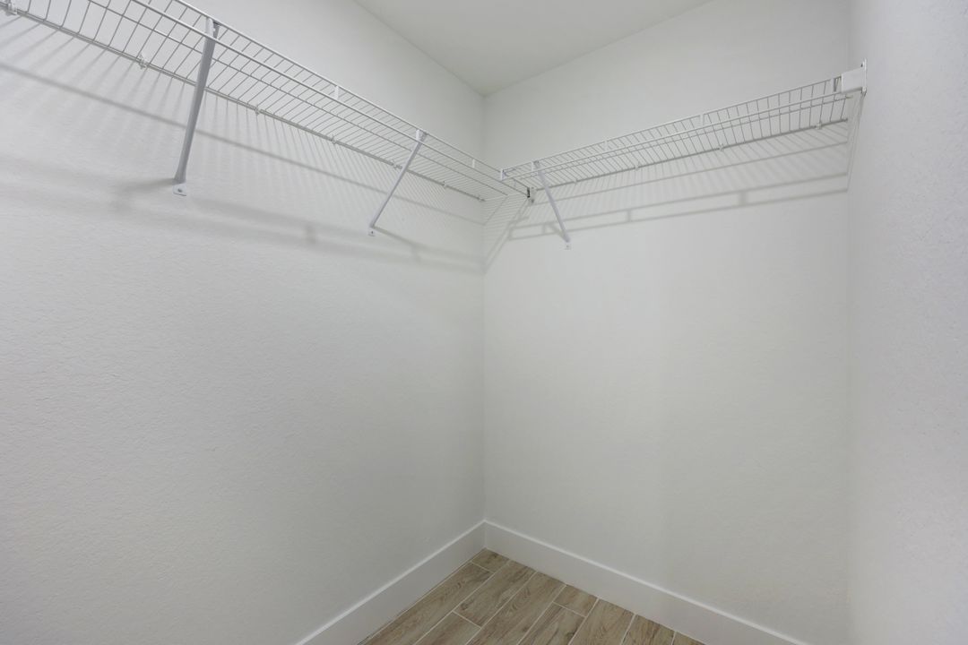 2013 NW 20th Terrace, Cape Coral, FL 33993