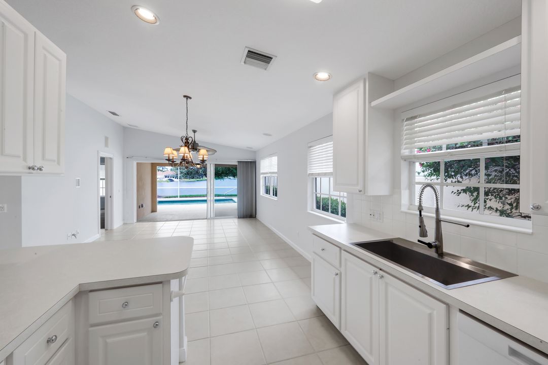 3748 Exuma Way, Naples, FL 34119