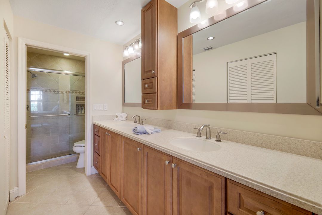 832 Tanbark Dr #104, Naples, FL 34108