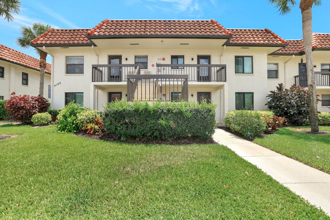 4166 27th Ct SW #201, Naples, FL 34116