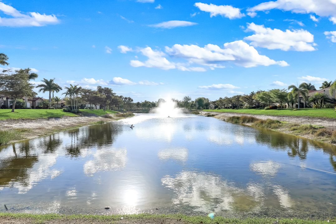 16357 Aberdeen Wy, Naples, FL 34110