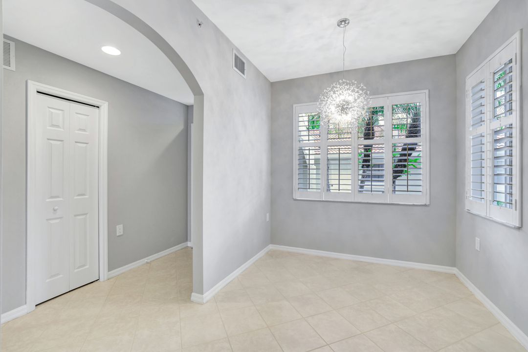 2386 Magnolia Ave #15, Naples, FL 34112