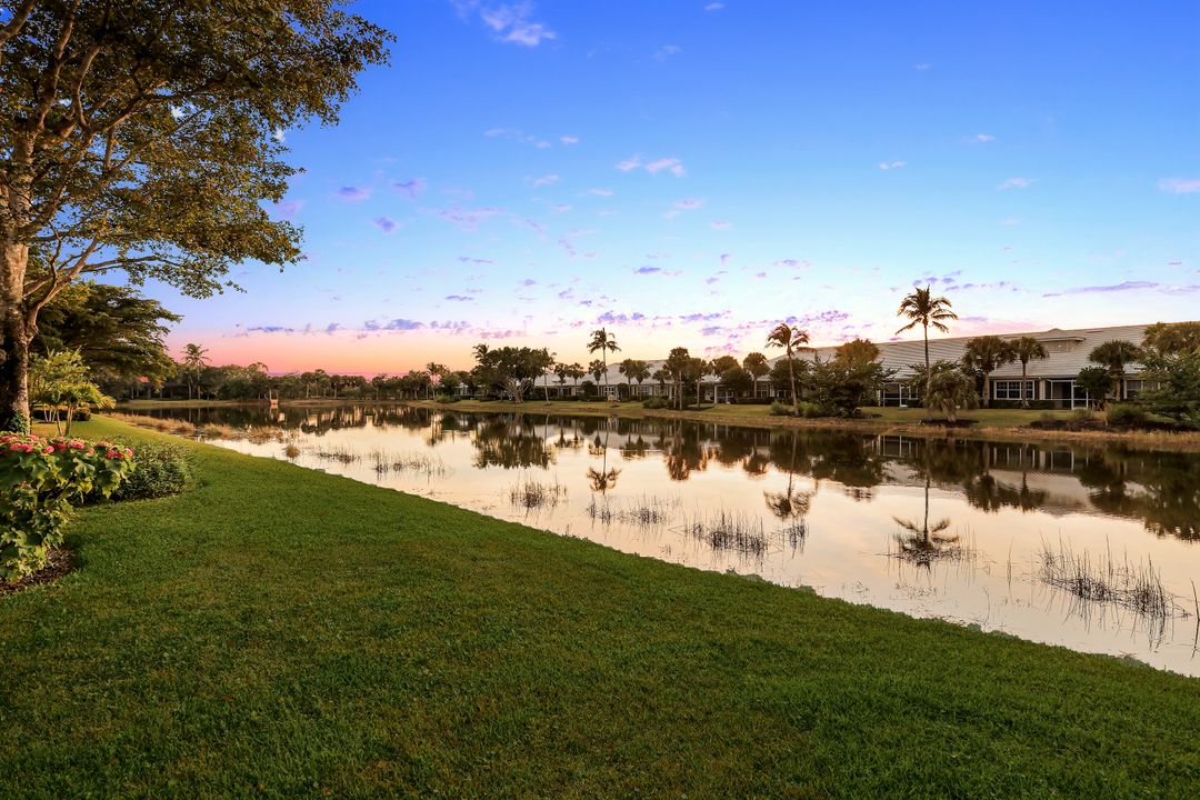 7633 Mulberry Ln, Naples, FL 34114