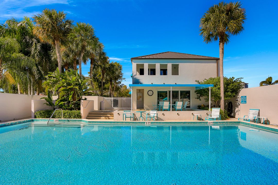 355 Park Shore Dr #1-134, Naples, FL 34103