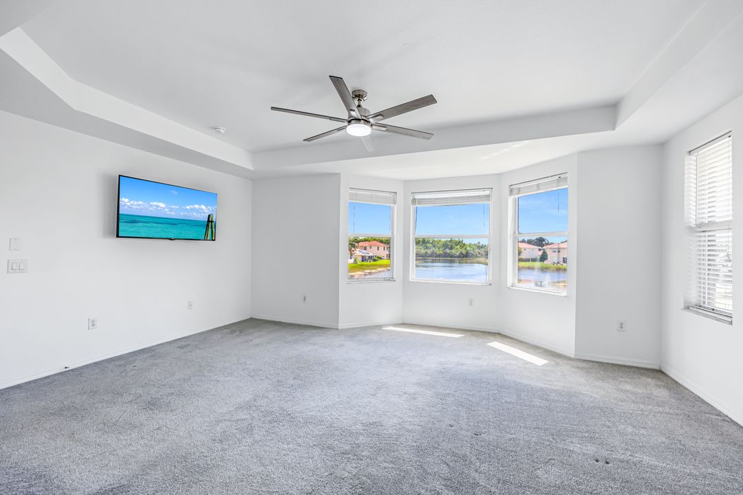9820 Springlake Cir, Estero, FL 33928