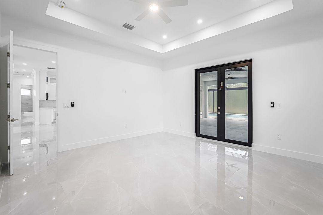 2840 Golden Gate Blvd W, Naples, FL 34120
