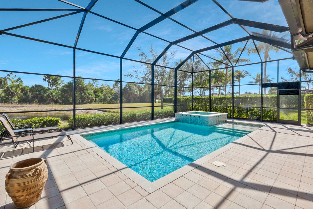 6542 Amarone Ln, Naples, FL 34113