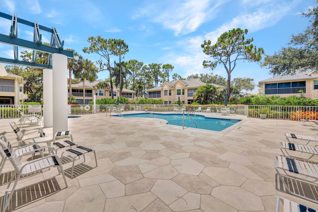 2811 Aintree Ln  #E204, Naples, FL 34112