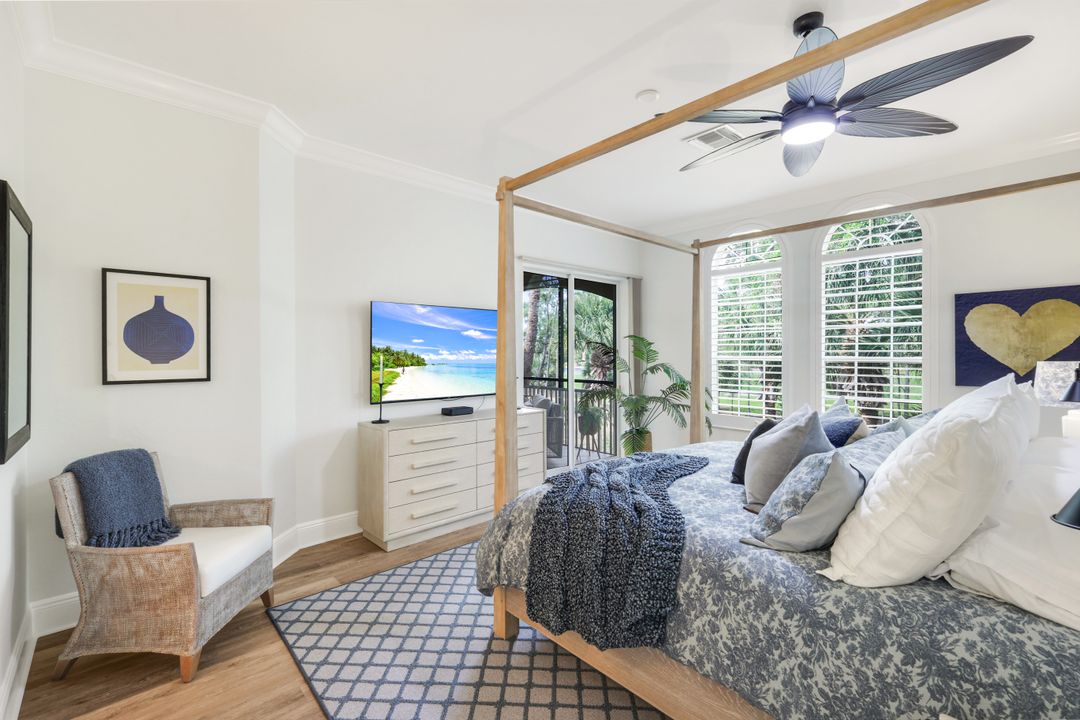 9097 Cherry Oaks Tr #201, Naples, FL 34114