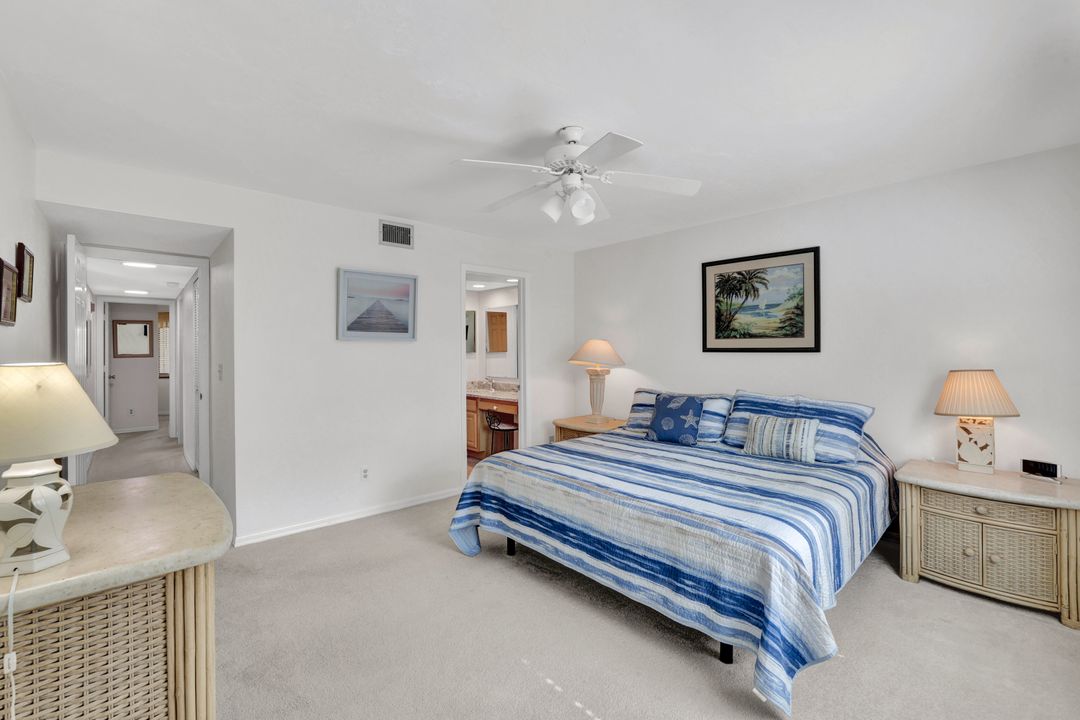 228 Fox Glen Dr #3203, Naples, FL 34104