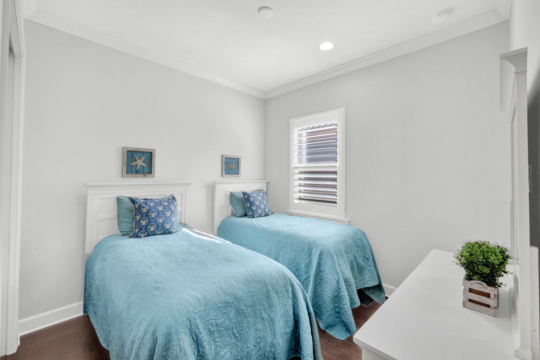 9311 Fieldstone Ln, Naples, FL 34120