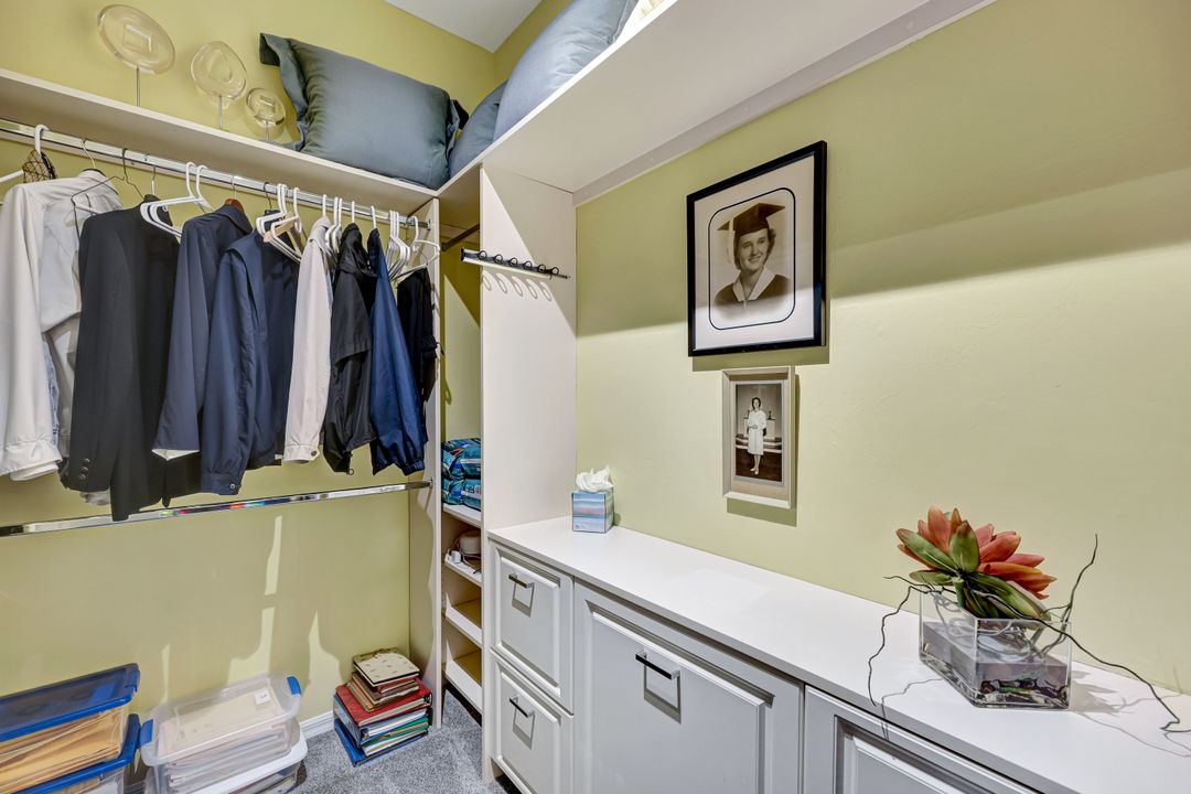 2100 L'Ambiance Cir #101, Naples, FL 34108