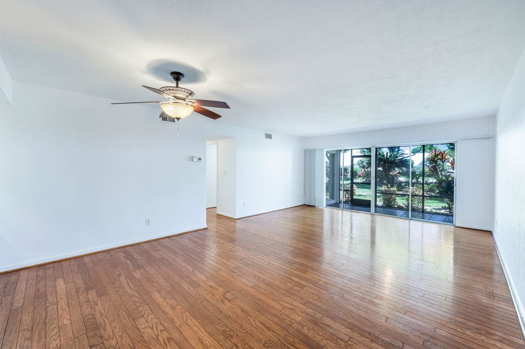 1530 Imperial Golf Course Blvd #312, Naples, FL 34110