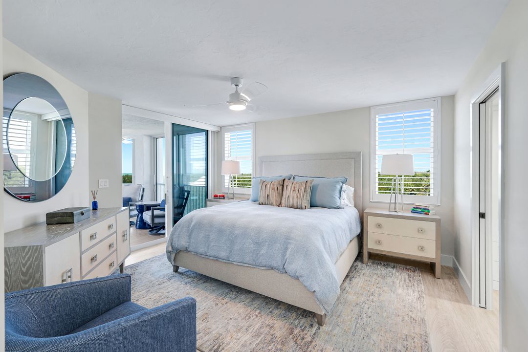 6101 Pelican Bay Blvd  #305, Naples, FL 34108