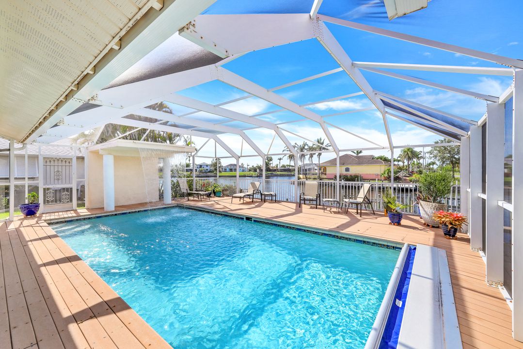 1004 Archer Pkwy E, Cape Coral, FL 33904