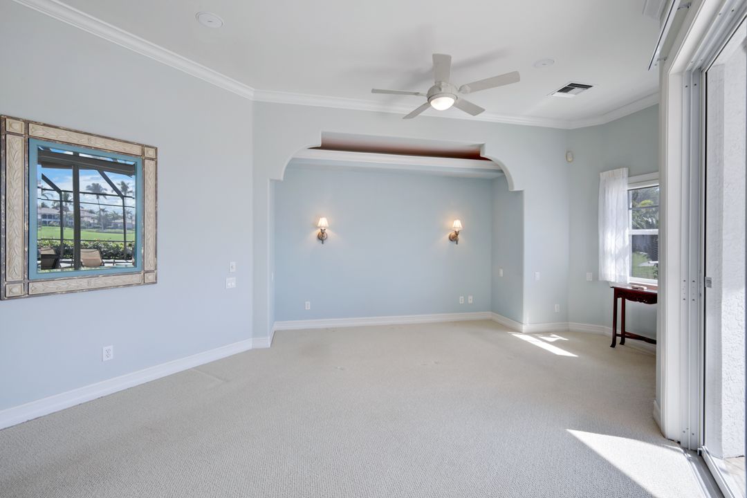 2390 King Palm Way, Naples, FL 34105