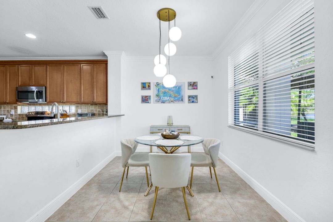1570 Double Eagle Trail, Naples, FL 34120