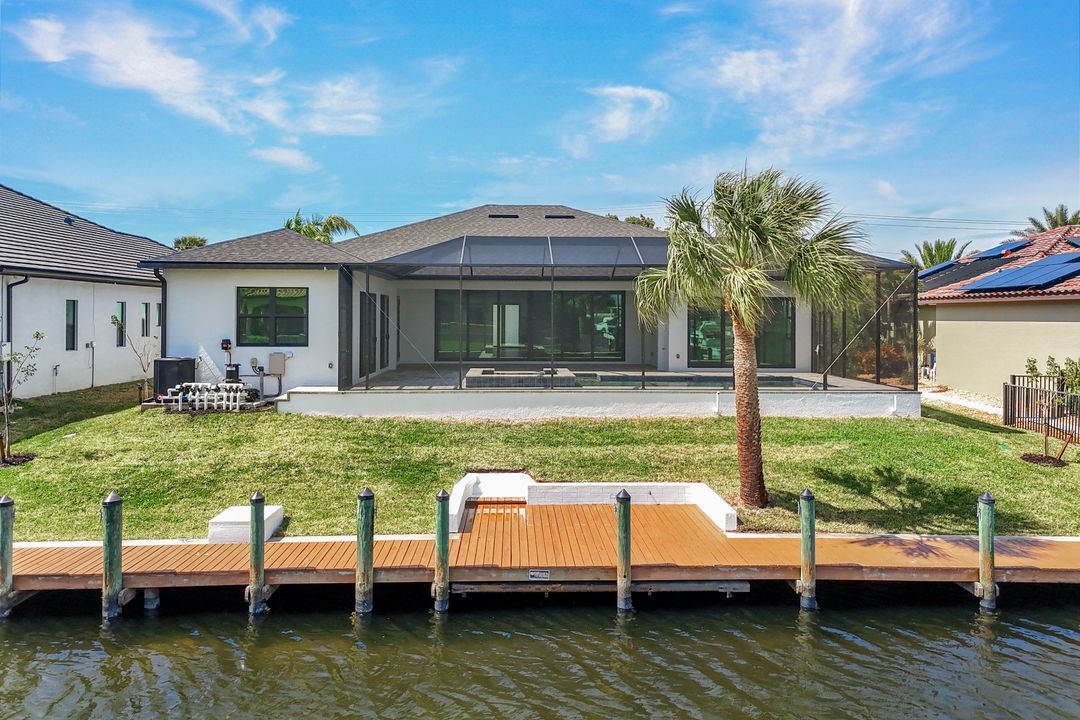 5011 Pelican Blvd, Cape Coral, FL 33914