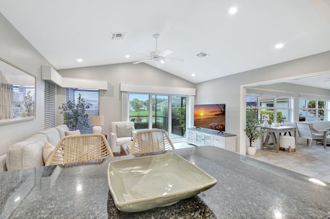 10898 Longshore Way W, Naples, FL 34119